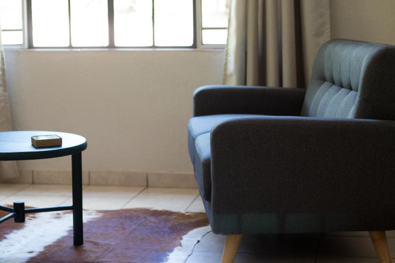 Hello Kruger Hideaway Cottage & Skilpad Studio 玛洛斯帕克 外观 照片